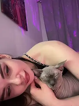 KristenSayles online show from March 16, 8:54 pm