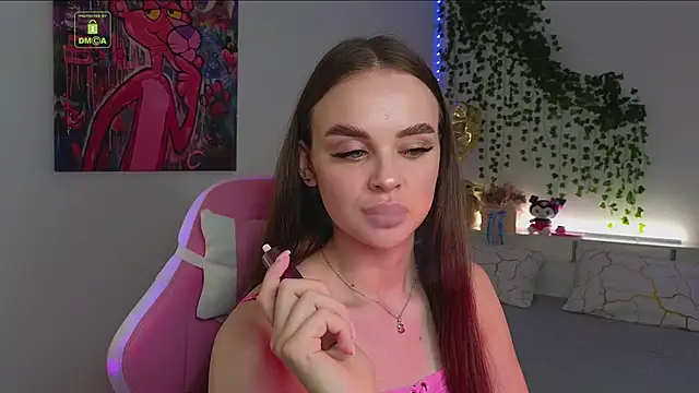 KristenSayles online show from September 13, 6:18 pm
