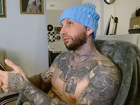 bobbybacala91 online show from September 14, 8:02 am