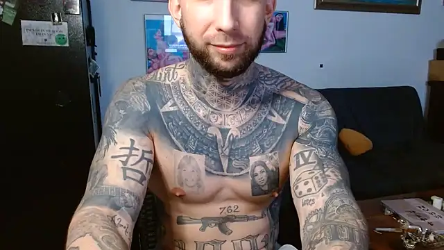 Snapshot of bobbybacala91 chatting on July 4, 9:04 am bobbybacala91 online show from July 4, 9:04 am