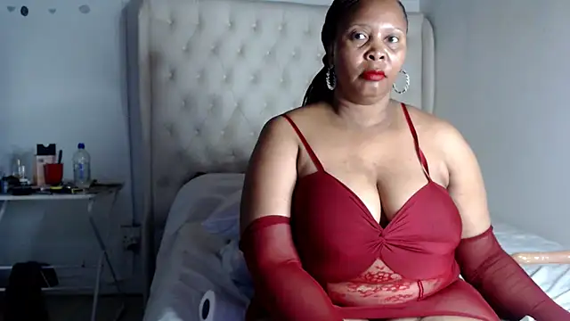 PlatnumBoobsX online show from March 6, 10:50 pm