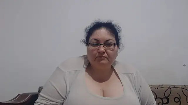 Snapshot of Nykyxo chatting on June 6, 1:27 pm Nykyxo online show from June 6, 1:27 pm