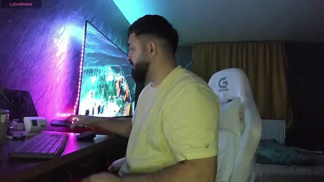 Eduu2322 online show from January 7, 10:34 pm