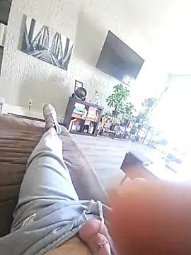 Snapshot of Cemg chatting on September 13, 3:01 pm Cemg online show from September 13, 3:01 pm