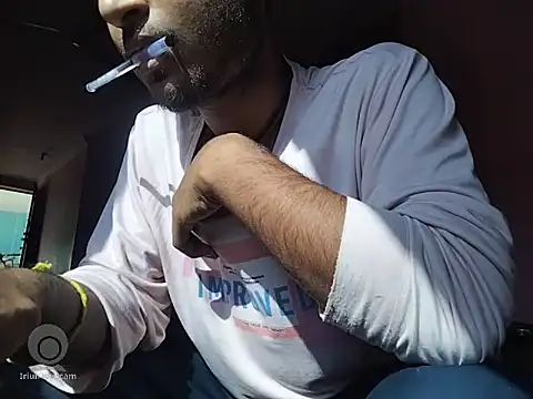 damsexy4 online show from April 6, 3:15 am