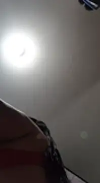 Snapshot of CurvySara1 chatting on November 10, 10:42 pm CurvySara1 online show from November 10, 10:42 pm