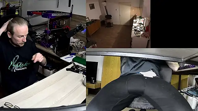 Snapshot of Happy_Michal chatting on October 17, 4:42 pm Happy Michal online show from October 17, 4:42 pm