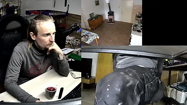 Snapshot of Happy_Michal chatting on October 18, 1:23 pm Happy Michal online show from October 18, 1:23 pm