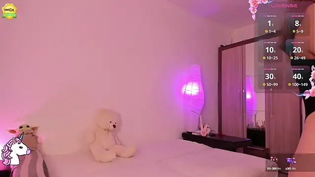 EvaUniporn online show from September 26, 12:42 pm