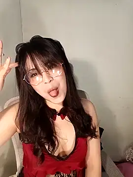 Snapshot of Chall_mee chatting on April 21, 3:17 pm Chall mee online show from April 21, 3:17 pm
