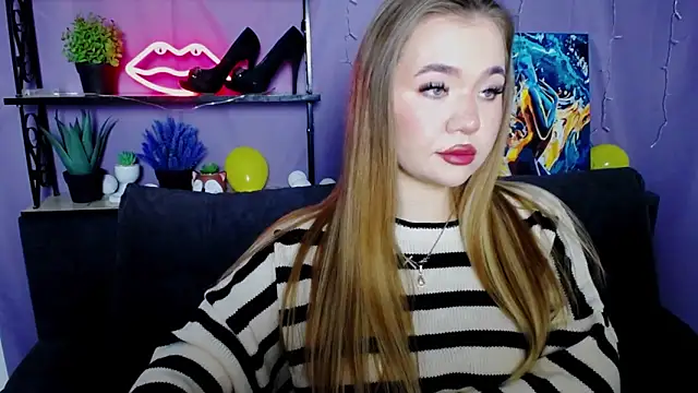 StacyYellig online show from January 21, 4:21 am