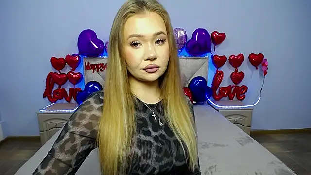 StacyYellig online show from February 3, 8:24 pm