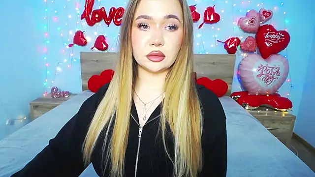 StacyYellig online show from February 8, 5:51 am