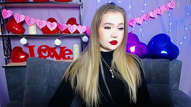 StacyYellig online show from February 13, 8:03 pm