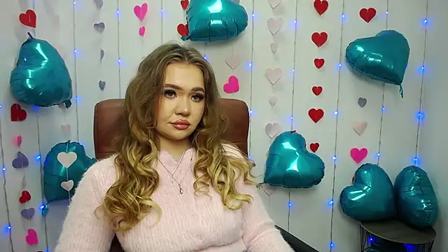 StacyYellig online show from February 15, 8:11 pm