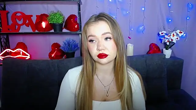 StacyYellig online show from March 7, 6:57 am