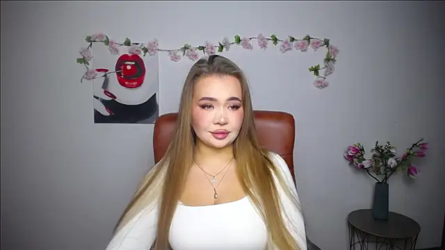 StacyYellig online show from February 8, 8:56 pm