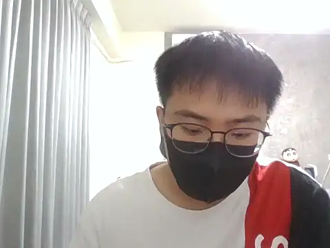 Snapshot of We1116 chatting on November 10, 12:15 pm We1116 online show from November 10, 12:15 pm