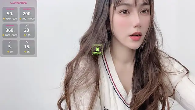 Snapshot of LIsha--170 chatting on February 24, 8:17 am LIsha--170 online show from February 24, 8:17 am