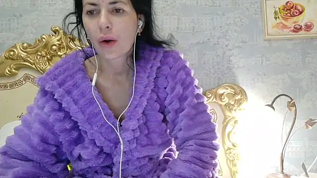 Snapshot of StunnigArt chatting on April 29, 1:21 am StunnigArt online show from April 29, 1:21 am