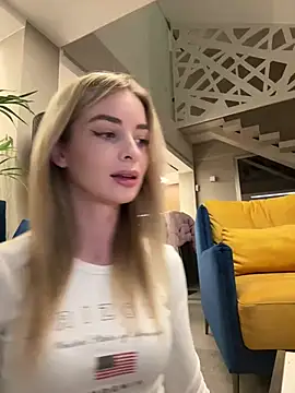 Snapshot of EvieEvans chatting on January 14, 7:21 pm EvieEvans online show from January 14, 7:21 pm