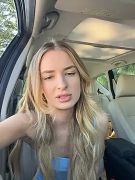 Snapshot of EvieEvans chatting on July 12, 2:19 pm EvieEvans online show from July 12, 2:19 pm