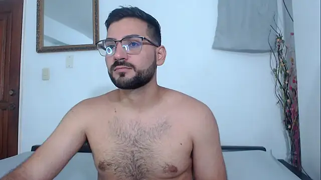 Snapshot of _Araboys_ chatting on June 20, 2:03 am Araboys online show from June 20, 2:03 am