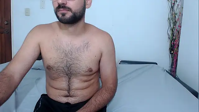 Snapshot of _Araboys_ chatting on June 30, 10:55 pm Araboys online show from June 30, 10:55 pm