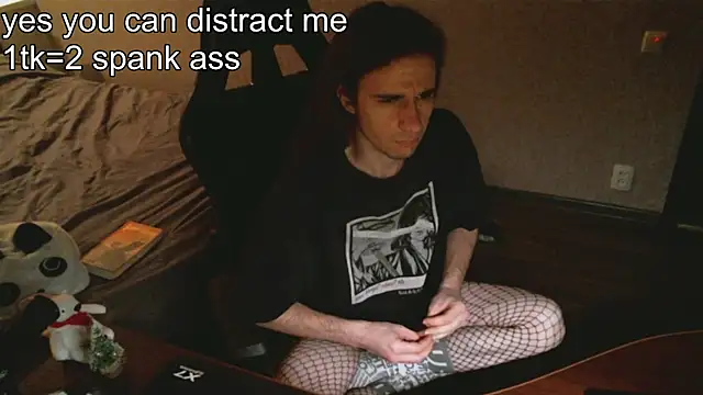 izilizi 23 online show from December 17, 7:37 pm