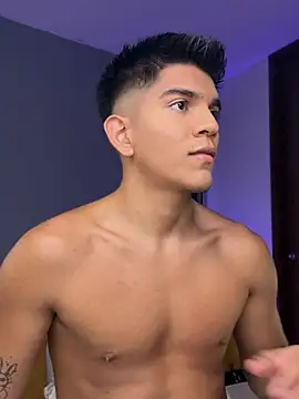 santiago 01 online show from February 6, 11:30 pm