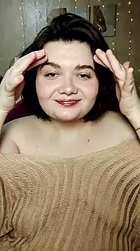 Snapshot of DenisHailey chatting on February 1, 6:50 pm DenisHailey online show from February 1, 6:50 pm