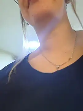 NaomiShimizu online show from April 11, 7:51 pm