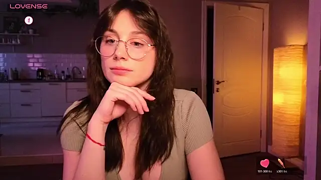 moon deity  online show from April 12, 4:56 pm