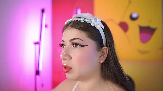 Snapshot of miss__pamela chatting on April 24, 11:01 am miss pamela online show from April 24, 11:01 am