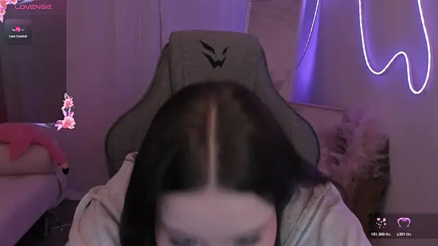 CoralineKeyns online show from March 5, 5:36 am