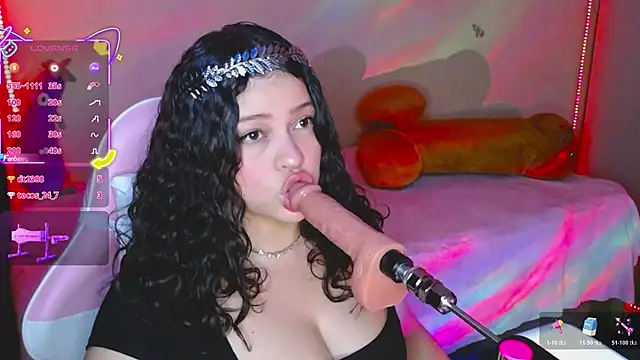 Snapshot of kim_saenz20 chatting on April 20, 4:37 am kim saenz20 online show from April 20, 4:37 am