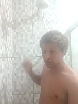 Nicolaskribeiro online show from November 14, 10:40 pm