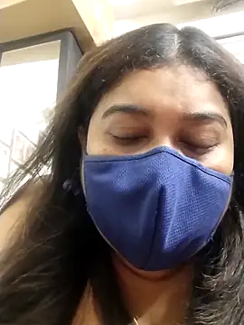 Snapshot of indianlisa5 chatting on May 14, 7:42 pm indianlisa5 online show from May 14, 7:42 pm