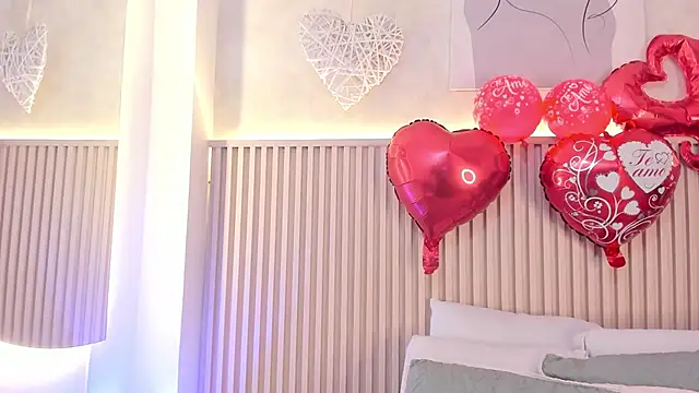 daiana curly online show from February 14, 8:05 pm