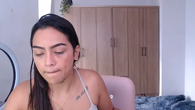 fairylatin222 online show from February 13, 5:33 pm