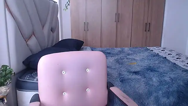 fairylatin222 online show from March 17, 6:53 pm