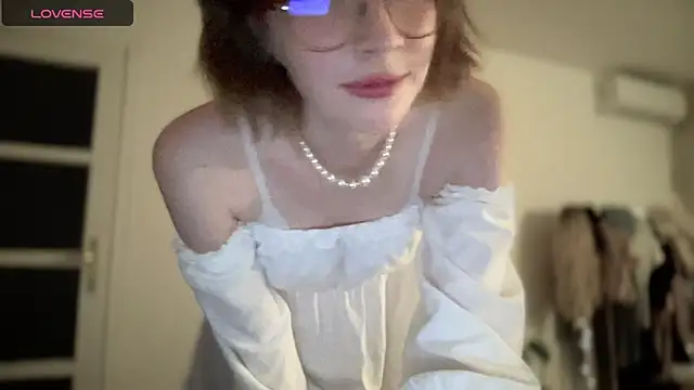 Snapshot of ms_christiana chatting on November 3, 10:10 pm ms christiana online show from November 3, 10:10 pm