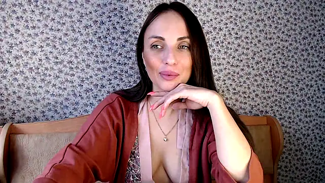 Snapshot of Tinadream20 chatting on March 14, 11:23 am Tinadream20 online show from March 14, 11:23 am