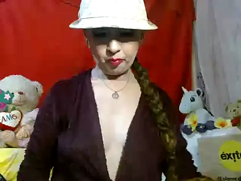Snapshot of hottieperla chatting on March 7, 8:06 pm hottieperla online show from March 7, 8:06 pm