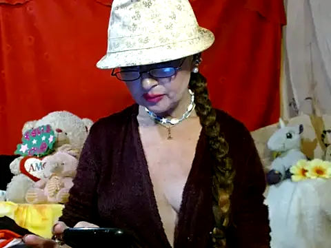 Snapshot of hottieperla chatting on April 15, 7:58 pm hottieperla online show from April 15, 7:58 pm