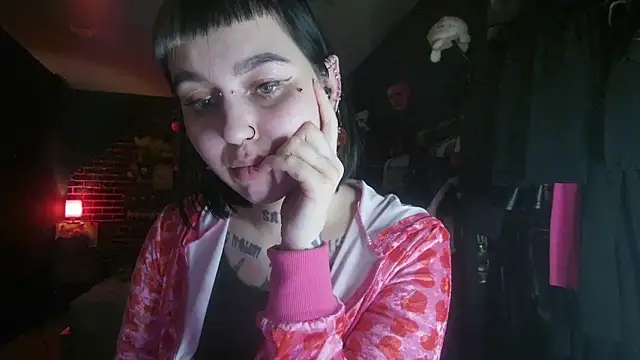 Snapshot of MoorderxDoll chatting on December 30, 10:34 pm MoorderxDoll online show from December 30, 10:34 pm