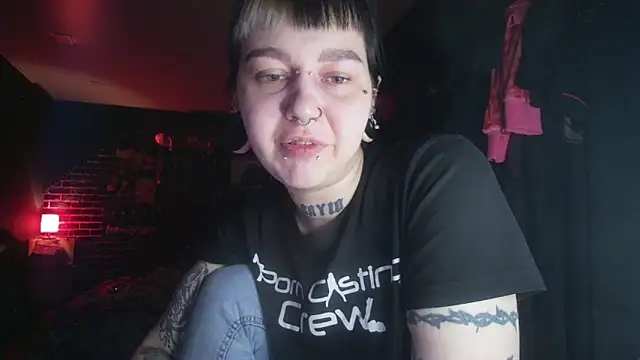 Snapshot of MoorderxDoll chatting on March 16, 12:00 pm MoorderxDoll online show from March 16, 12:00 pm