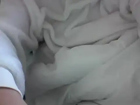 Snapshot of DragoneSFR chatting on March 7, 7:08 am DragoneSFR online show from March 7, 7:08 am