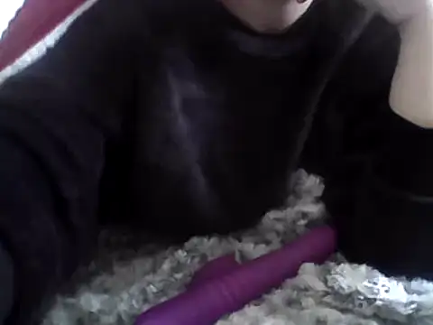 Snapshot of DragoneSFR chatting on March 16, 3:06 pm DragoneSFR online show from March 16, 3:06 pm