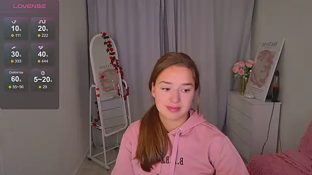 LovelyJessie online show from February 25, 1:54 pm